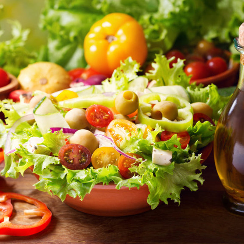 ENSALADA CASERA (LECHUGA, REPOLLO, ZANAHORIA, COLIFLOR, CHOCLO Y HUEVO DURO) (VEGETARIANO)